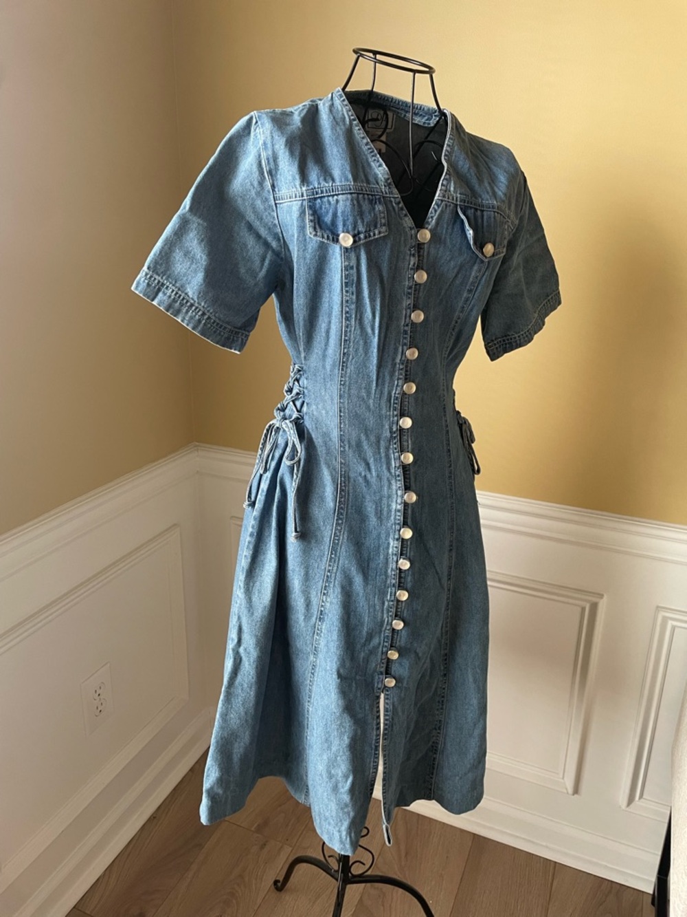 DJI Light Blue Denim Dress - Picture 2 of 7